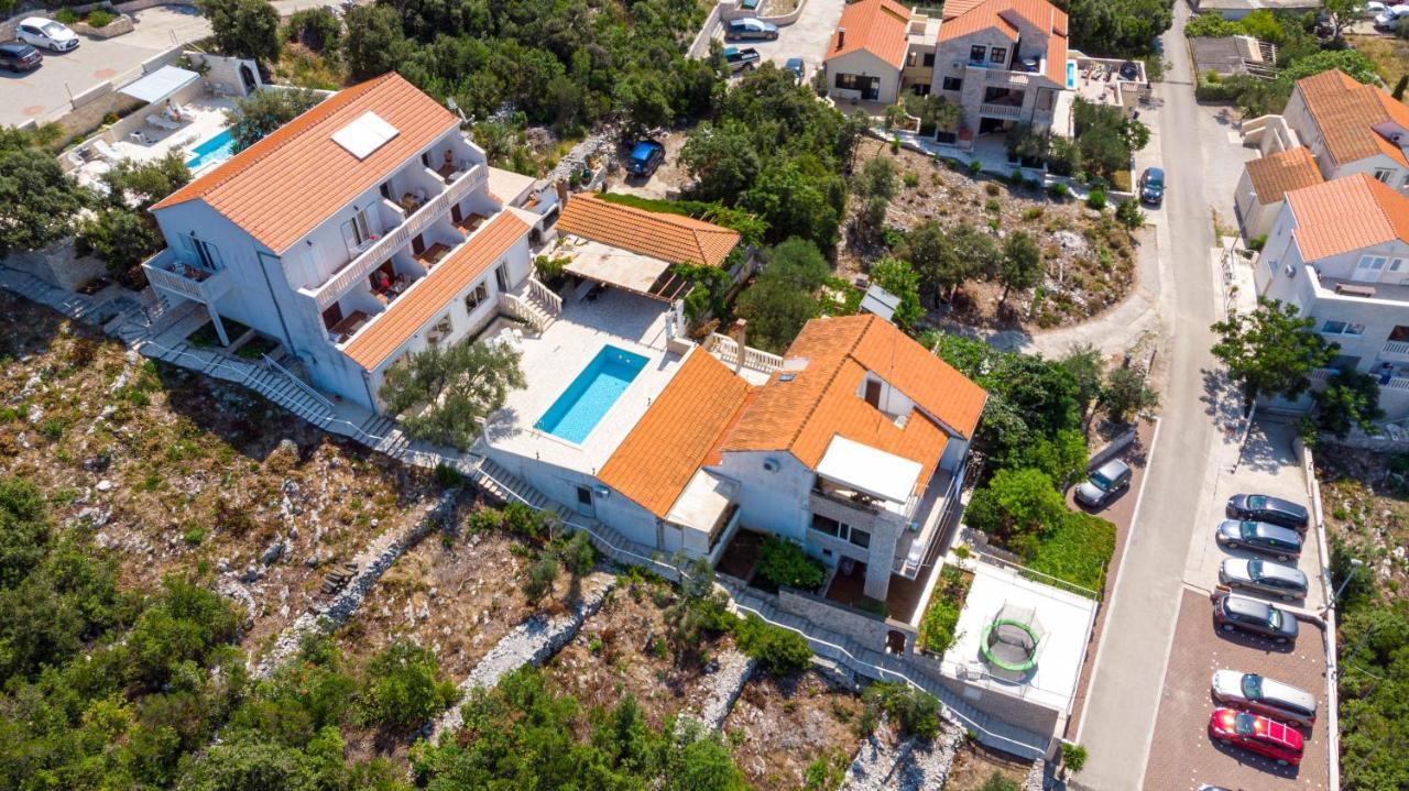Villa Castello Zrnovo Exteriér fotografie
