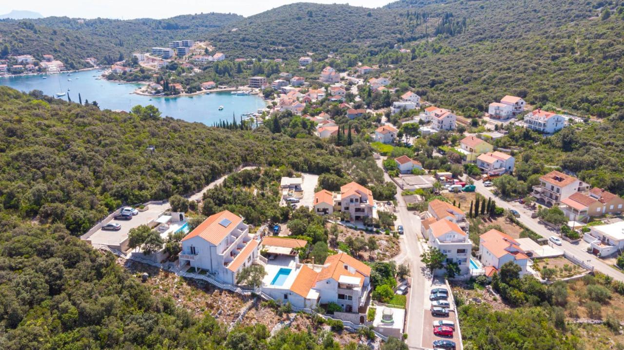Villa Castello Zrnovo Exteriér fotografie