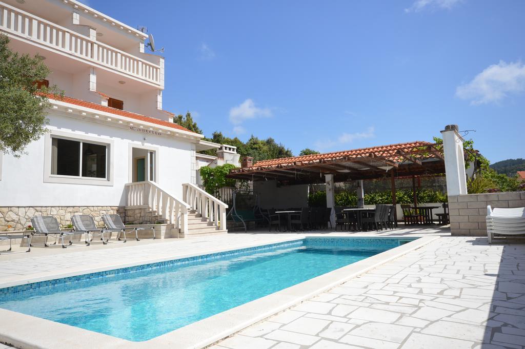 Villa Castello Zrnovo Exteriér fotografie