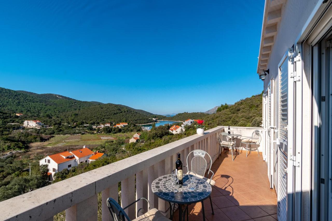 Villa Castello Zrnovo Exteriér fotografie
